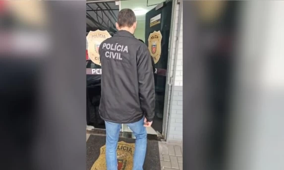 Adolescente é apreendida após agressão a mulher durante confusão de trânsito em Cascavel