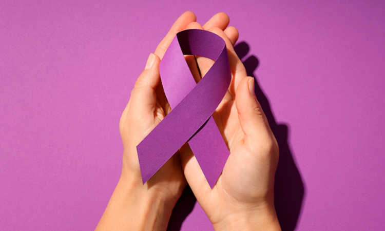 Agosto Lilás alerta para os impactos psicológicos invisíveis da violência contra a mulher