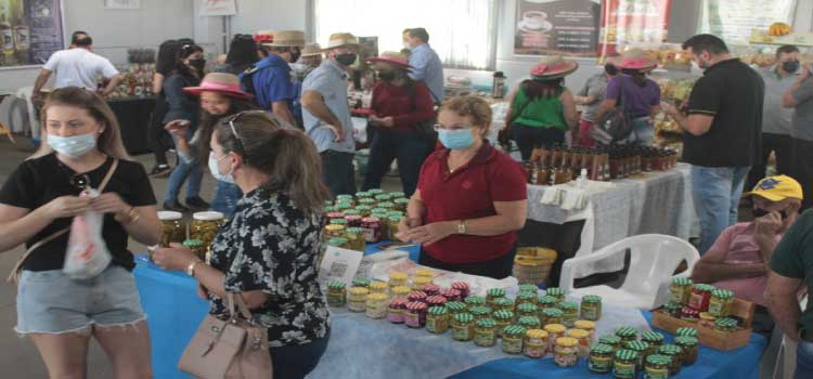AGRO: Barracão da Agroindústria do Show Rural incentiva a produção regional de alimentos