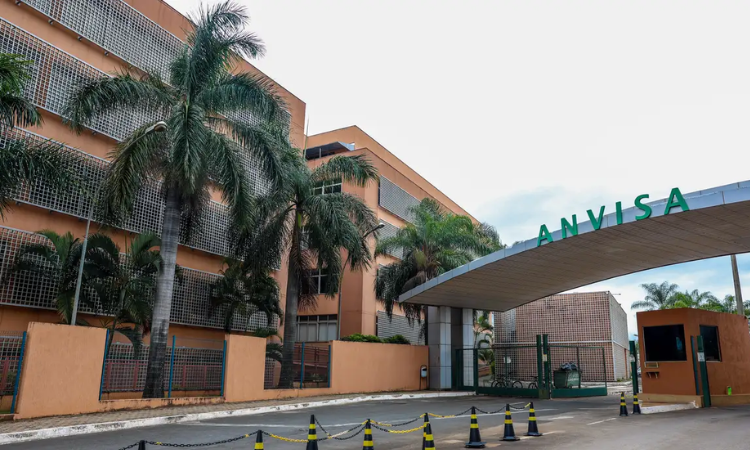 Anvisa aprova novo medicamento oral para tratamento de câncer de mama avançado