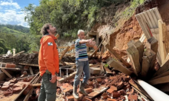 Após geada e estragos com 5 mortes, chuva e instabilidade voltam a ameaçar o Paraná
