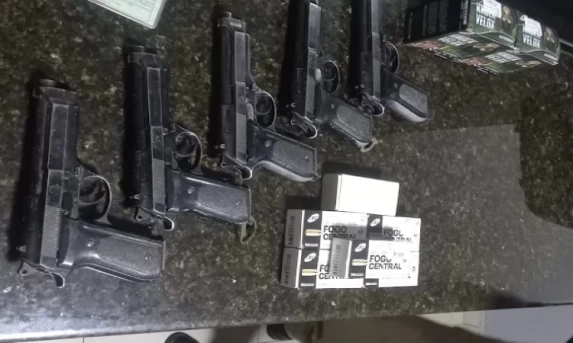 Armas furtadas do Exército são recuperadas em operação em Espigão Alto do Iguaçu