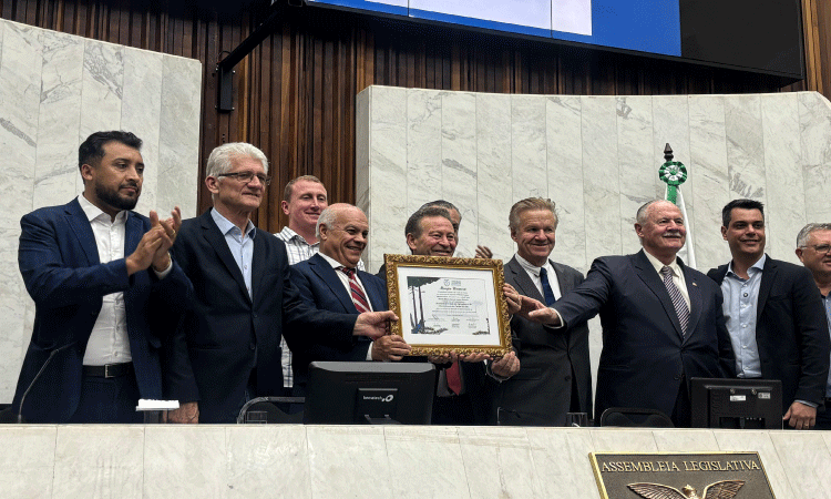 Assembleia homenageia os 80 anos da Secretaria da Agricultura em sessão solene