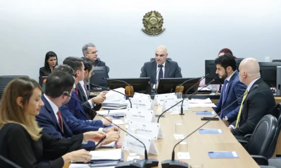 Audiência no STF termina sem acordo sobre IOF