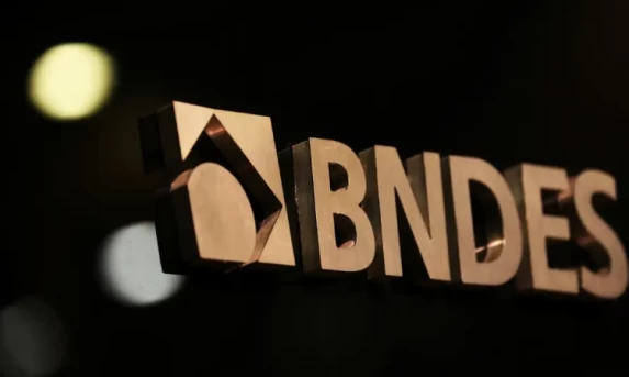 BNDES vai disponibilizar R$ 66,5 bilhões para Plano Safra 2024/2025.