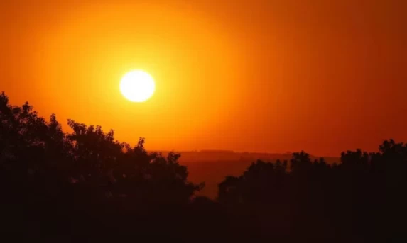 Bolha de calor atinge o Paraná e eleva temperaturas no interior e em Curitiba nesta semana