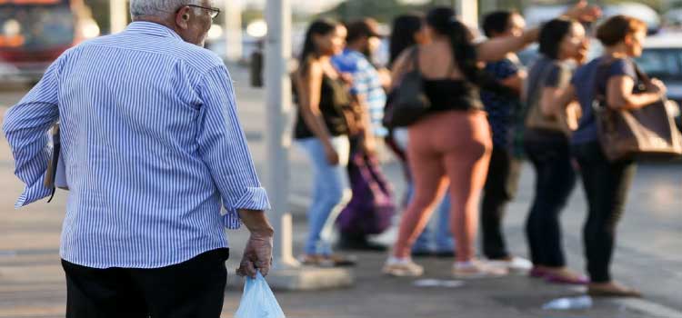 BRASIL: Gratuidade no transporte de idosos tem último dia para complementação.