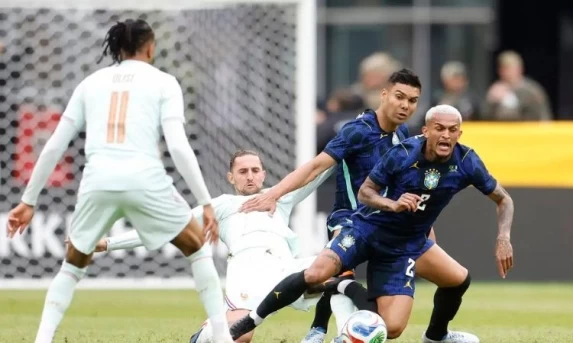 Brasil joga mal e sofre derrota por 2 a 1 para a França em amistoso nos EUA