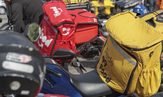 Brasil soma cerca de 2 milhões de trabalhadores por aplicativos em 2025, aponta IBGE