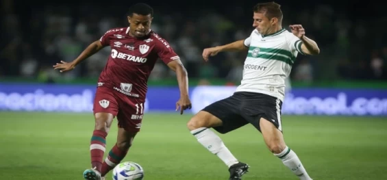 BRASILEIRO: Coritiba vence o Fluminense no encerramento da 16ª rodada.