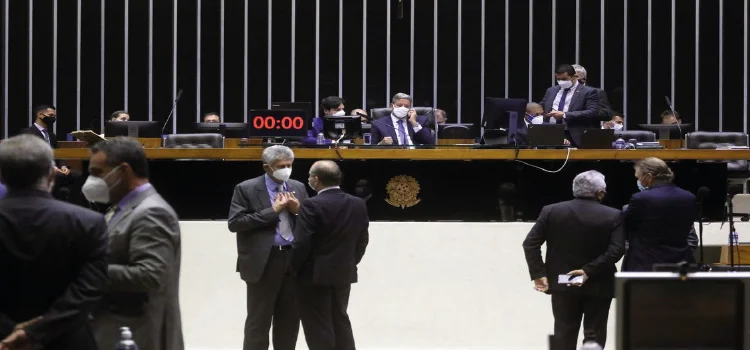 BRASÍLIA: Câmara aprova MP que altera regras de fundos constitucionais