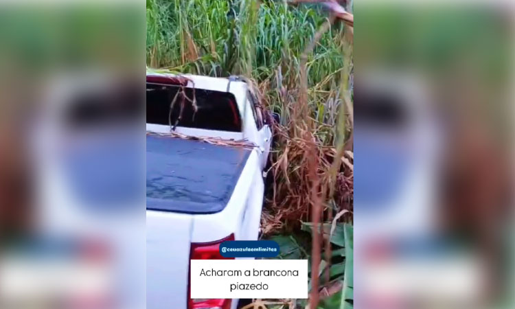 Caminhonete roubada é localizada em meio a plantação em Céu Azul