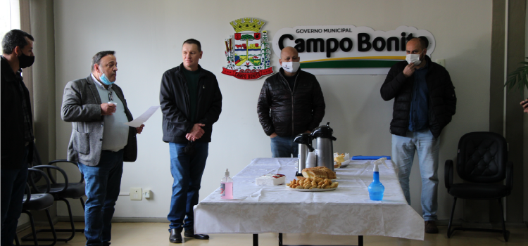 CAMPO BONITO – Em visita ao município Deputado Hussein Bakri entrega recursos a prefeitura  