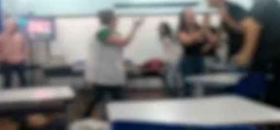 CASCAVEL: Vídeo mostra gritaria em sala de aula após briga entre alunos.