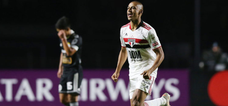 Com reservas, São Paulo bate Sporting Cristal e avança na Libertadores