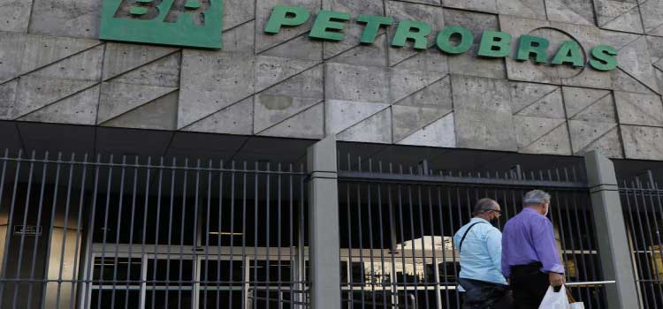 COMBUSTÍVEIS: Petrobras reduz preço da gasolina A para distribuidoras