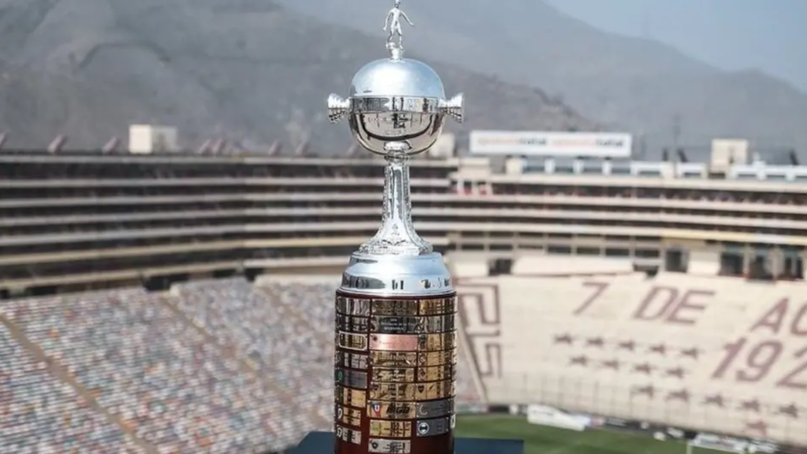 CONMEBOL ABRE VENDA DE INGRESSOS PARA O PÚBLICO GERAL DA FINAL DA LIBERTADORES ENTRE PALMEIRAS E FLAMENGO