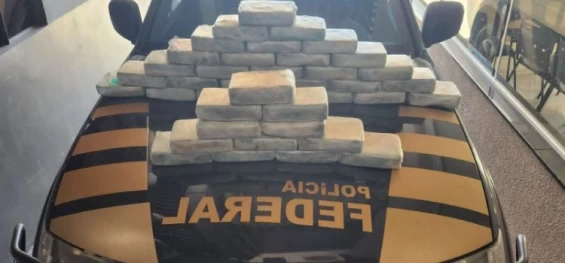 CONTRABANDO: PF prende homem com 42 kg de cocaína no Aeroporto de Cascavel.
