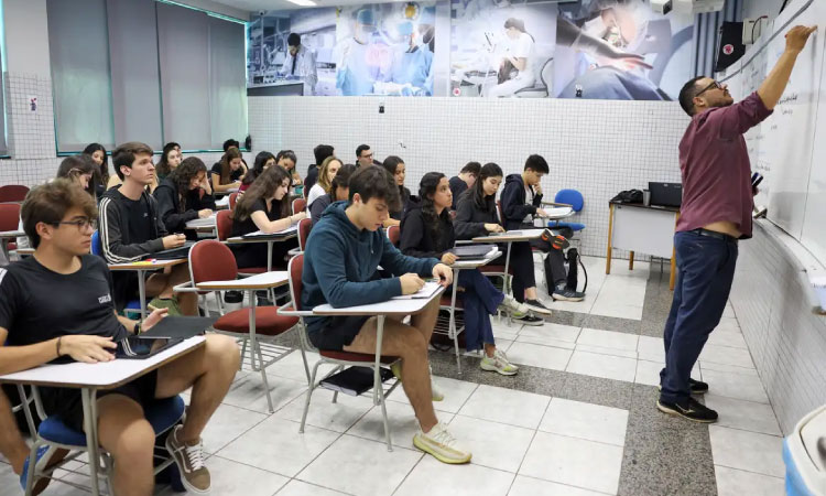 Convocação da lista de espera do Fies 2025 será divulgada nesta terça