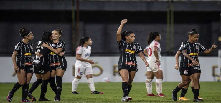 FUTEBOL: Corinthians goleia e está na decisão da Libertadores Feminina