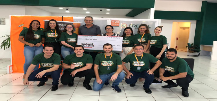 Cresol Integração realiza entrega de mais R$20 mil em prêmios pela Campanha Poupar para Ganhar.