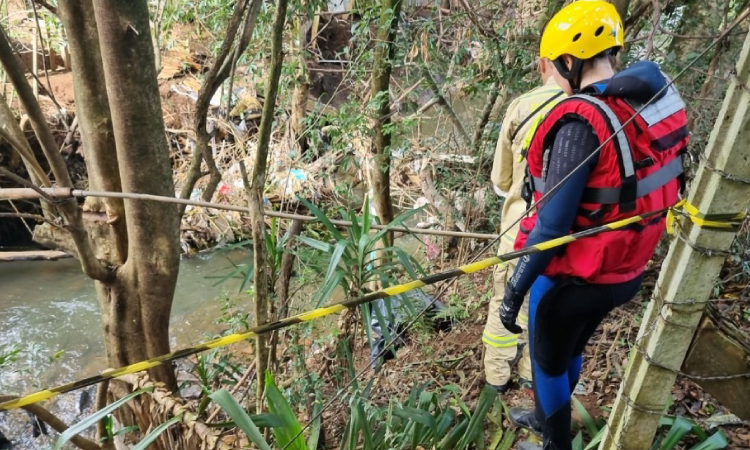 Criança de 2 anos e 6 meses é encontrada morta em córrego de Guarapuava