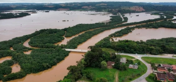 DEFESA CIVIL: Paraná tem 13 municípios em situação de emergência e Estado atende famílias afetadas.