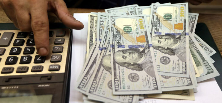 ECONOMIA: Dólar cai para R$ 5,05 em dia de alívio nos Estados Unidos.