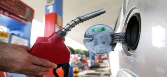 ECONOMIA: Preços médios da gasolina e do etanol caem pela 3ª semana seguida nos postos, mostra ANP.