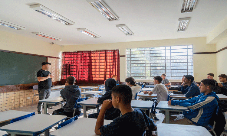 Educação anuncia resultado provisório do PSS e ajuste em pontuações por erro material