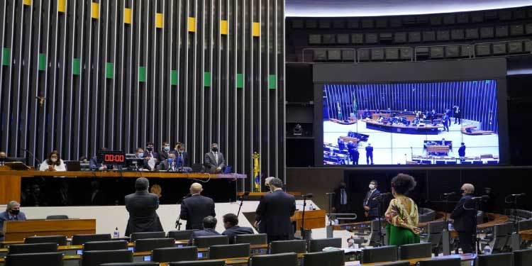 EDUCAÇÃO: Câmara conclui votação de MP que modifica regras do Prouni.