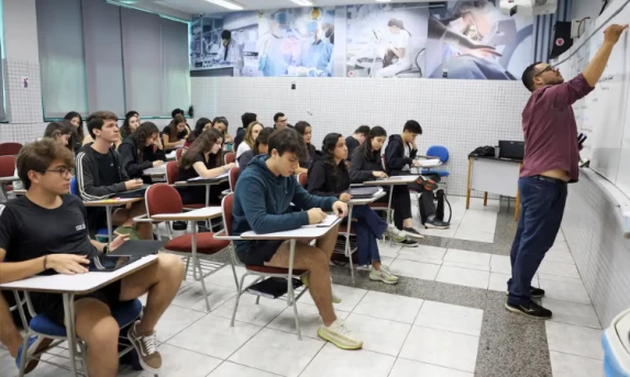 Educação: Desenrola Fies começa nesta quarta-feira com descontos de até 99% para renegociação de dívidas
