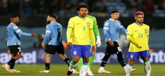 ELIMINATÓRIAS: Brasil perde para Uruguai em noite para esquecer.