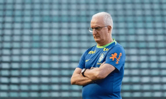 Eliminatórias: Dorival espera jogo complicado contra seleção peruana