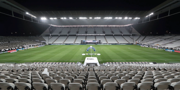 ESPORTES: Vitoriosos na estreia, Corinthians e AvaÍ se enfrentam no Brasileirão.