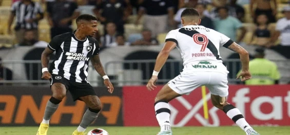 ESPORTES: Botafogo e Vasco fazem clássico de opostos no Campeonato Brasileiro.
