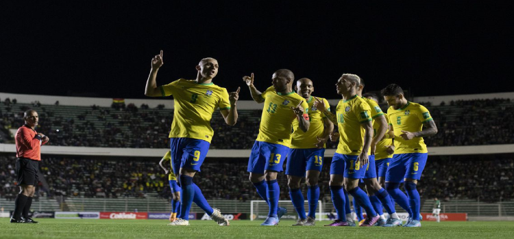 ESPORTES: Brasil retoma topo do ranking e Fifa define potes do sorteio da Copa.