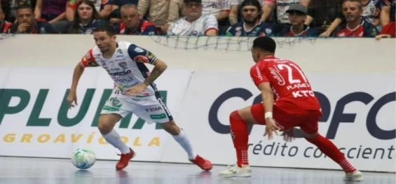 ESPORTES: Cascavel Futsal perde para o Atlântico em jogo maluco de 17 gols.
