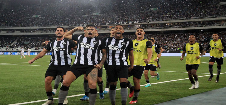 ESPORTES: Com dois de Tiquinho, Botafogo vence Corinthians e reassume a ponta do Brasileiro.