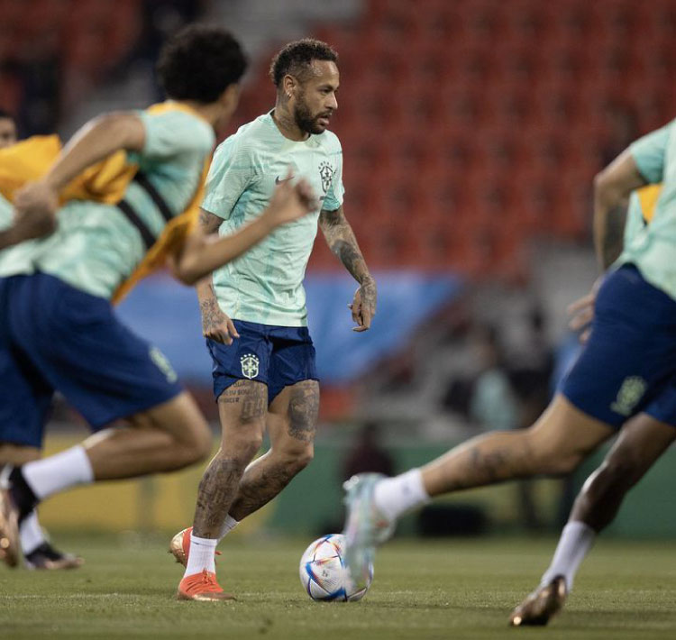 ESPORTES: Com Neymar recuperado, Brasil enfrenta Coreia do Sul pelas oitavas.