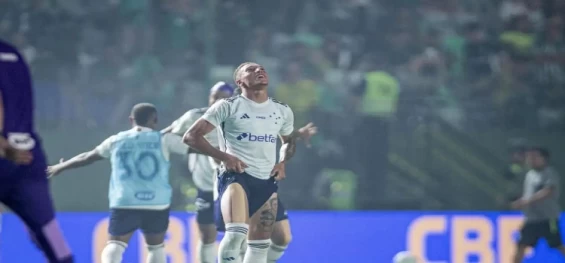 ESPORTES: Cruzeiro supera Goiás e ganha fôlego na lua contra o rebaixamento.