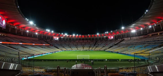ESPORTES: Flamengo e São Paulo duelam no Brasileiro, pensando na Copa do Brasil.