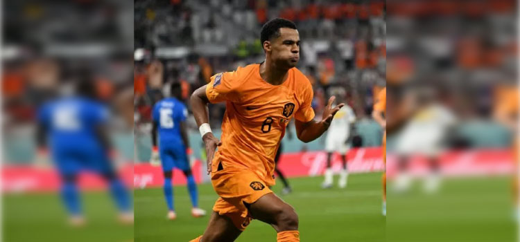 ESPORTES: Holanda marca dois no final e vence Senegal em estreia na Copa.