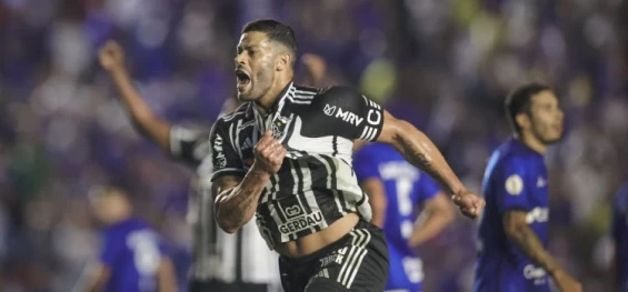 ESPORTES: Hulk marca de falta e Atlético-MG vence clássico com Cruzeiro.