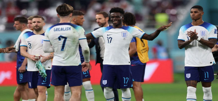 ESPORTES: Inglaterra goleia Irã em jogo marcado por protestos na Copa do Catar.