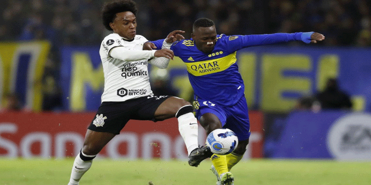 ESPORTES: Libertadores; Corinthians segura empate com o Boca na Bombonera.