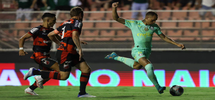ESPORTES: Palmeiras e Ituano se enfrentam por vaga na final do Paulistão.