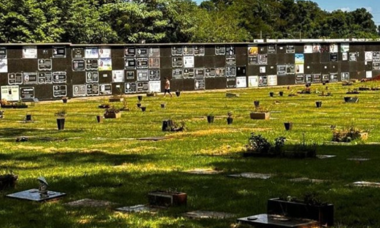 Falta de vagas em cemitérios de Foz do Iguaçu gera impasse e deixa corpos aguardando sepultamento