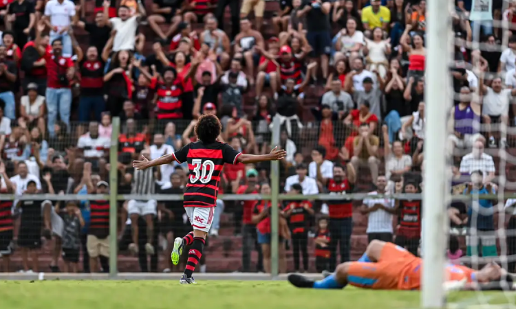 Flamengo estreia na Copinha com goleada de 5 a 0