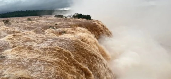 FOZ DO IGUAÇU: Vazão das Cataratas do Iguaçu começa a diminuir.